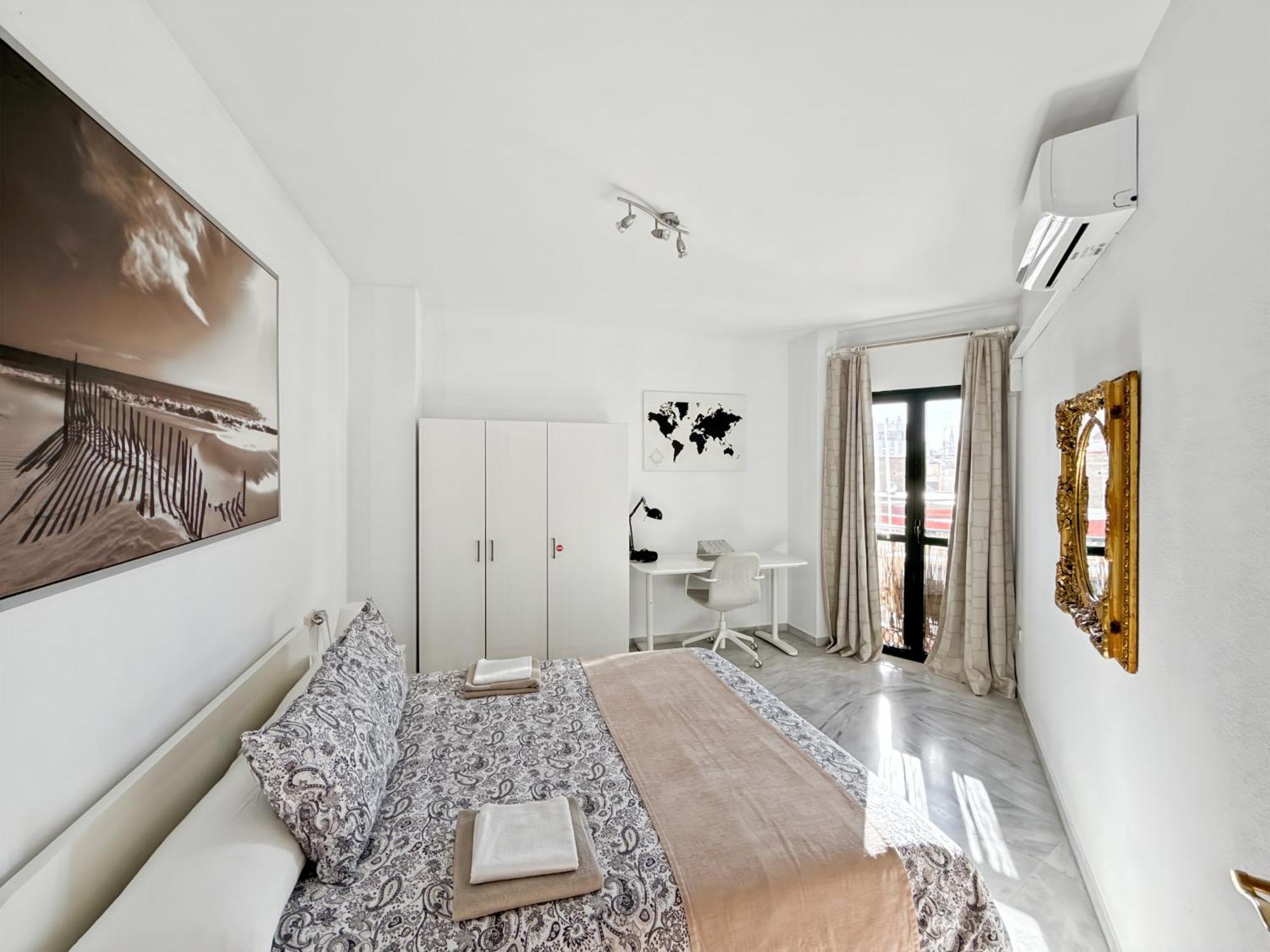 Exclusive Malaga Apartments With Cathedral Views And Auto Check-In Exterior photo